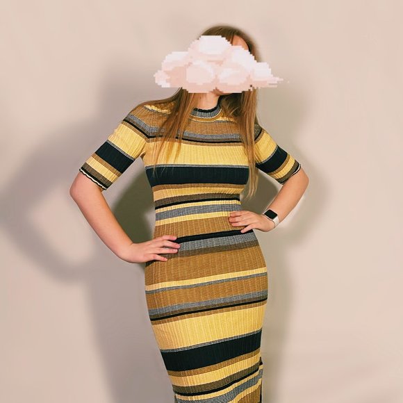 H&M ~ Ribbed Body-con Dress with 3/4 Sleeves, Dual Stripped Pattern (Size M) - Picture 1 of 2